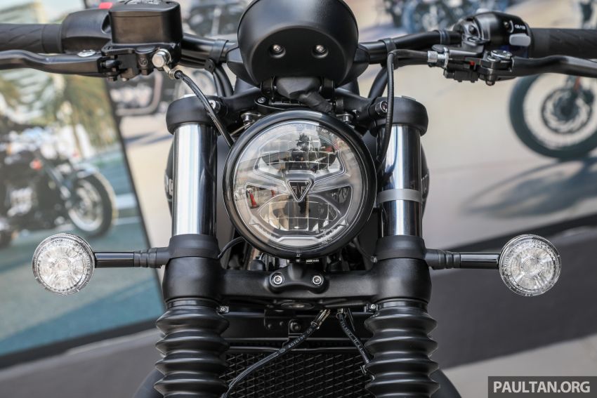 REVIEW: 2018 Triumph Bonneville Bobber Black – muscular retro-styled classic riding, RM74,900 817090