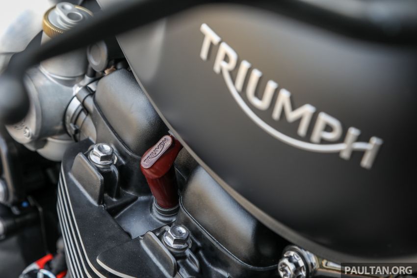 REVIEW: 2018 Triumph Bonneville Bobber Black – muscular retro-styled classic riding, RM74,900 817102