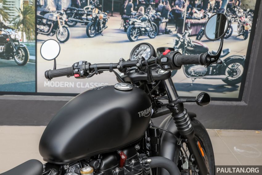 REVIEW: 2018 Triumph Bonneville Bobber Black – muscular retro-styled classic riding, RM74,900 817124