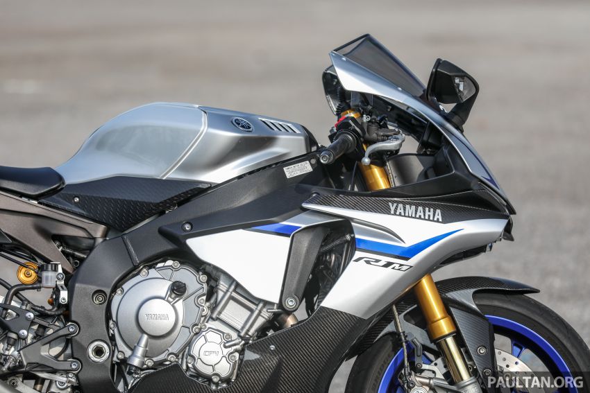 REVIEW: 2017 Yamaha YZF-R1M – chariot of the gods 832569