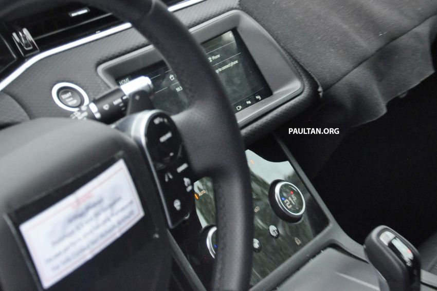 SPIED: Next-gen Range Rover Evoque interior seen! 832290