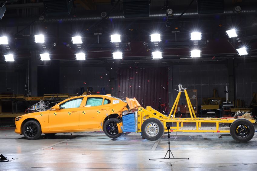 2019 Volvo S60 revealed – petrol powertrains only, optional Polestar Engineered upgrade, up to 415 hp 829314