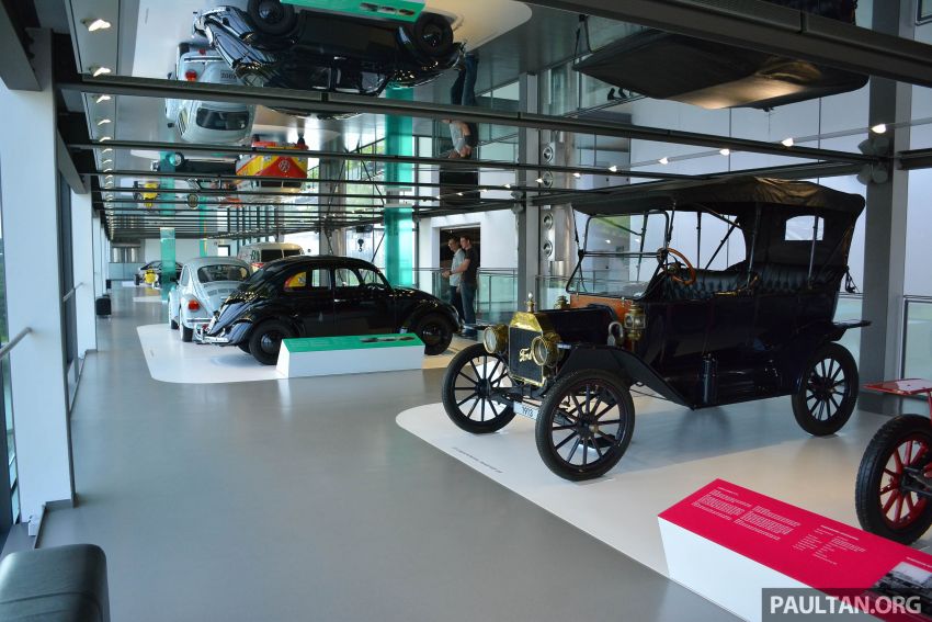 Visiting Autostadt – the city of the Volkswagen Group 830348