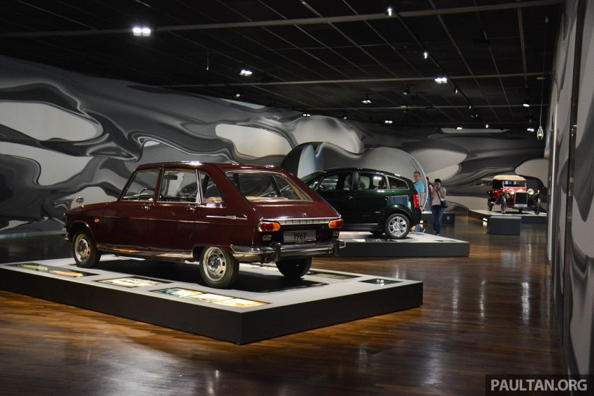 Visiting Autostadt – the city of the Volkswagen Group 830359