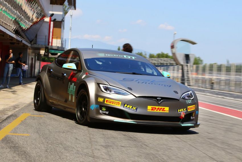 Tesla Model S P100DL debuts in Barcelona – first Electric Production Car Series race in November 832904