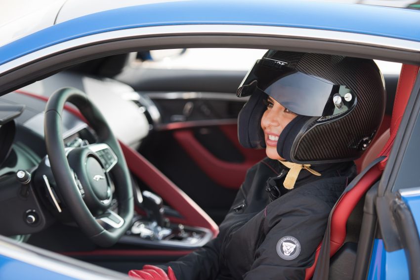 VIDEO: Jaguar celebrates Saudi female driving ban lift 831170