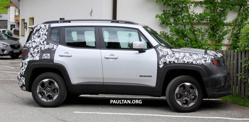 SPYSHOTS: Jeep Renegade facelift spotted testing 823094