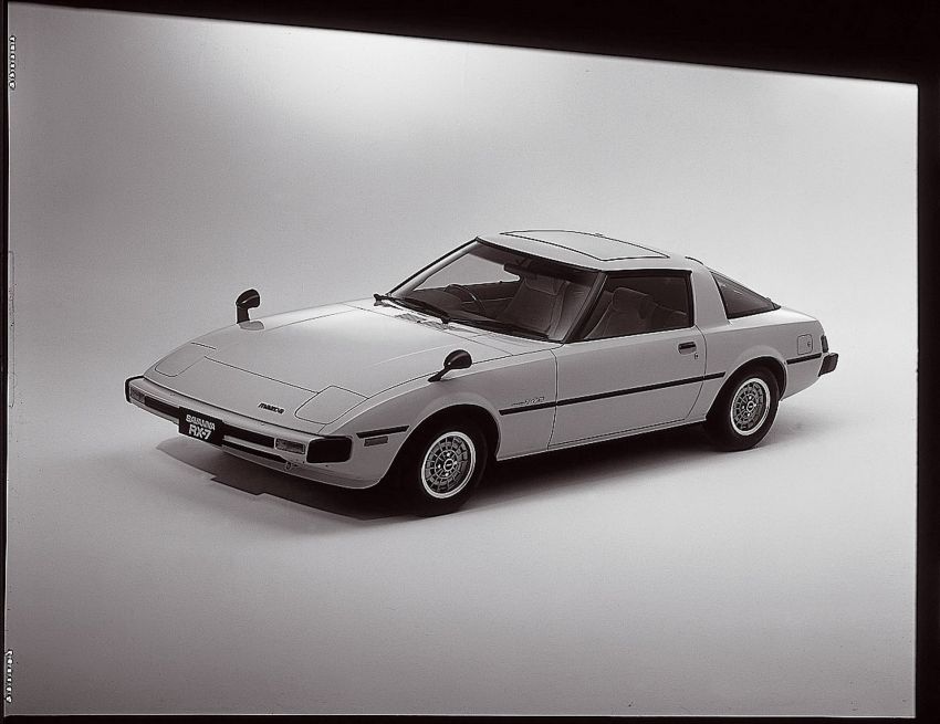 VIDEO: Mazda celebrates 40th anniversary of the RX-7 828939