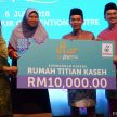 Petronas beri sumbangan RM50k kepada lima rumah kebajikan, hasil daripada kutipan jualan Iftar@Mesra