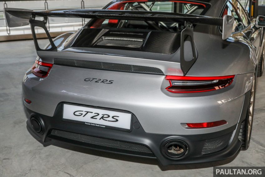 Porsche 911 GT2 RS – 700 hp, RWD, from RM2.9 mil 833151
