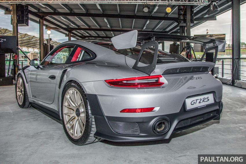 Porsche 911 GT2 RS – 700 hp, RWD, from RM2.9 mil 833135