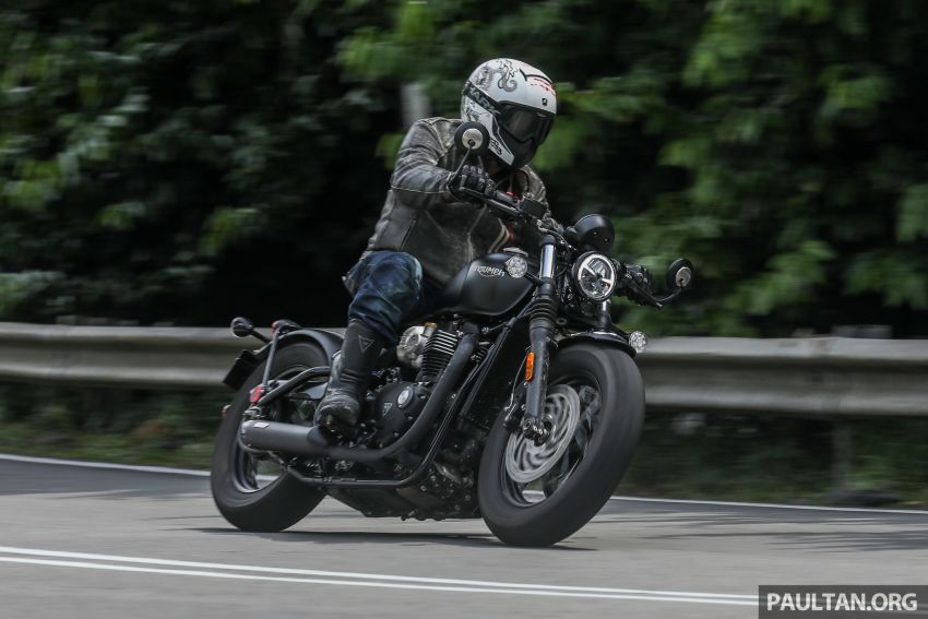 REVIEW: 2018 Triumph Bonneville Bobber Black – muscular retro-styled classic riding, RM74,900 826308