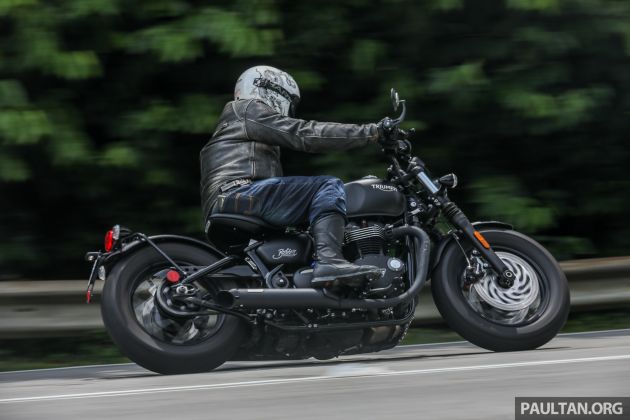 REVIEW: 2018 Triumph Bonneville Bobber Black – muscular retro-styled classic riding, RM74,900