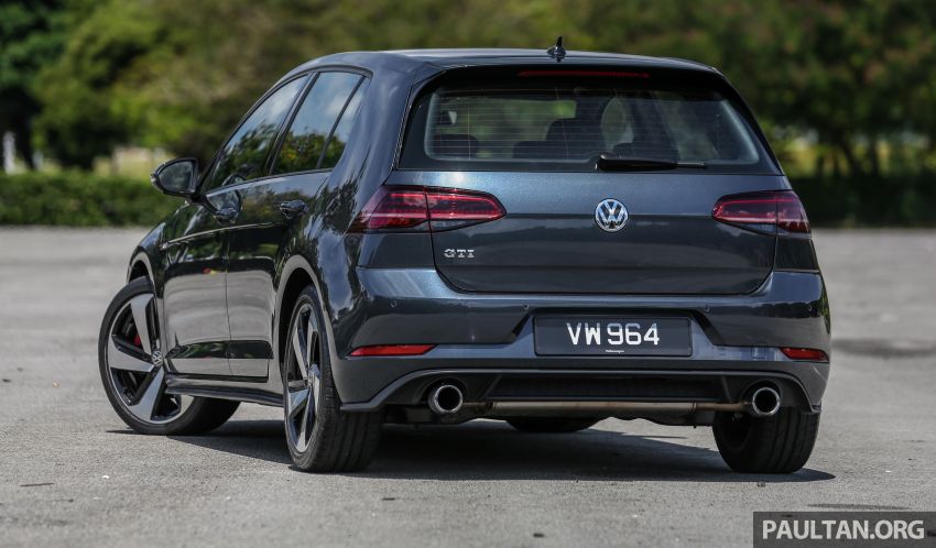 FIRST DRIVE: 2018 Volkswagen Golf GTI and R Mk7.5 826948