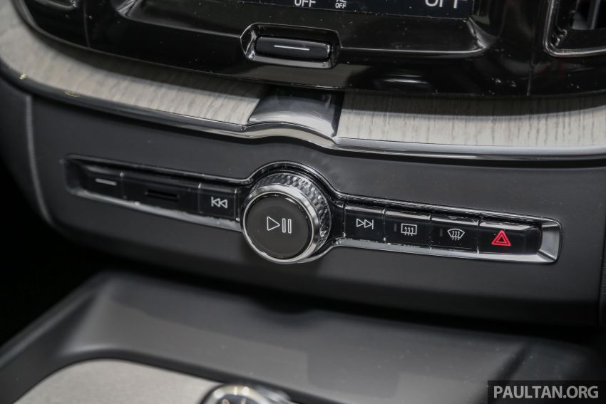 GALERI: Volvo XC60 T5 Momentum, T8 Inscription versi pemasangan tempatan – CKD bermula RM282k 831138