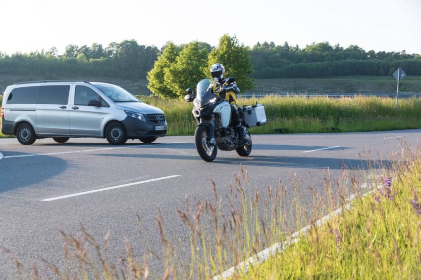 Bosch is leading motorcycle safety technology 841060