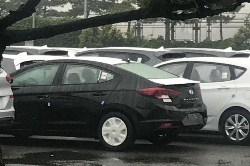 2019 Hyundai Elantra facelift spotted for the first time 836407