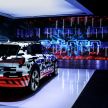 Audi e-tron – bahagian dalam disiar, cermin sisi digital