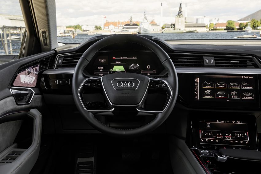 Audi e-tron – bahagian dalam disiar, cermin sisi digital 835057