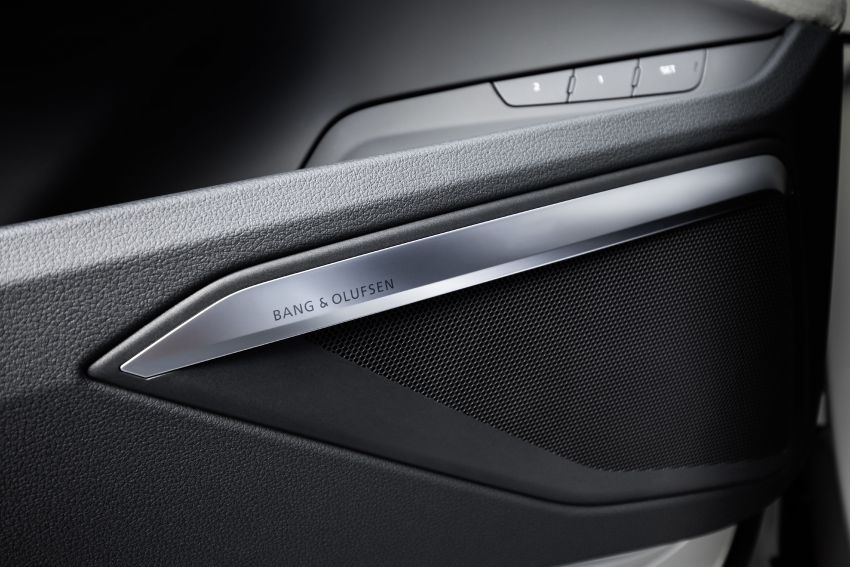 Audi e-tron – bahagian dalam disiar, cermin sisi digital 835071