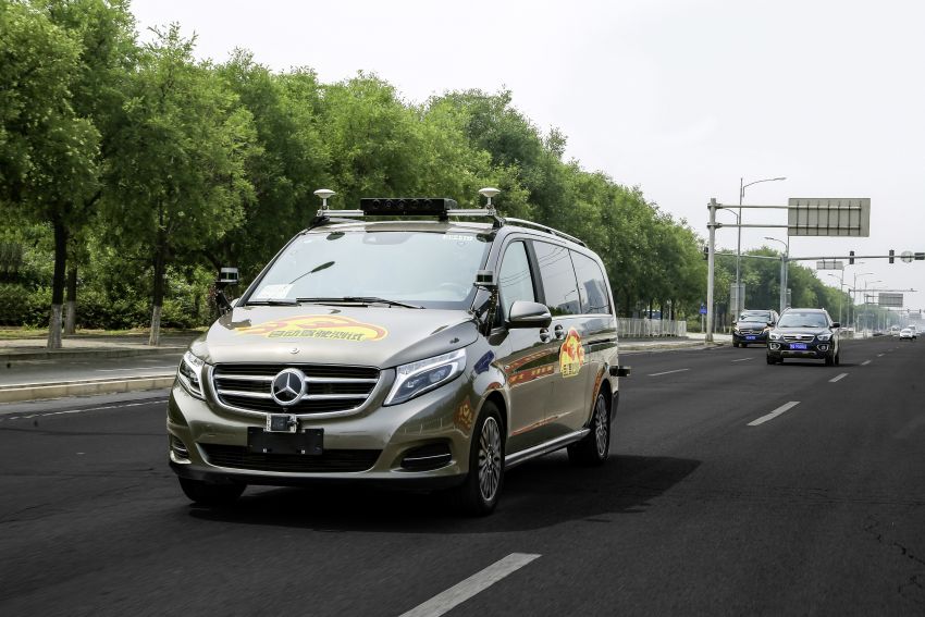 Daimler gains road test license for Level 4 self-driving in Beijing, to research China-specific environment 836183