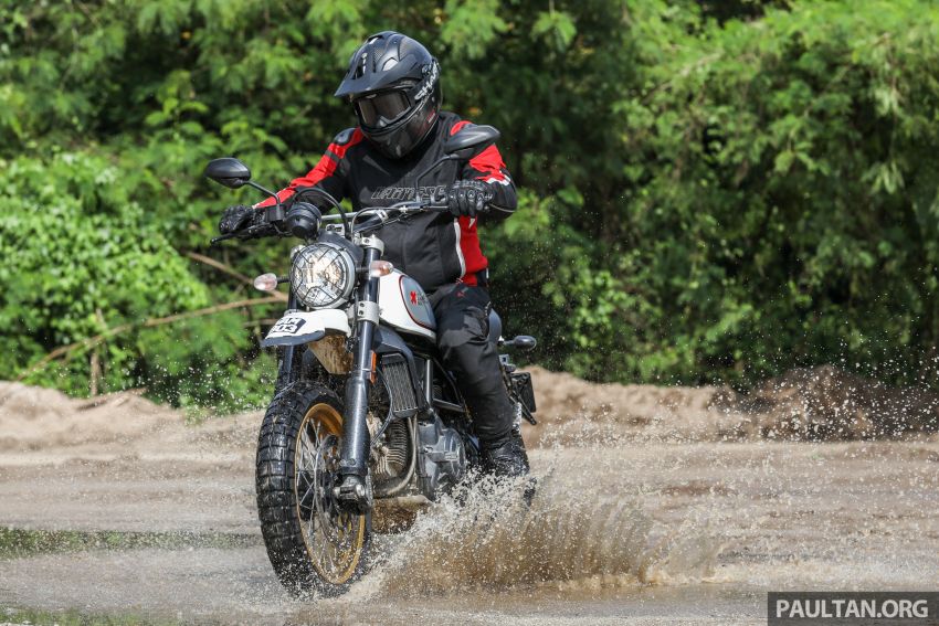 REVIEW: 2017 Ducati Scrambler Desert Sled – RM65k 842395