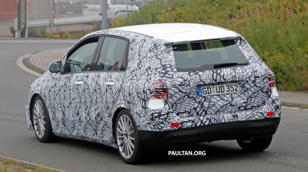 SPIED: W247 Mercedes-Benz B-Class – less camo