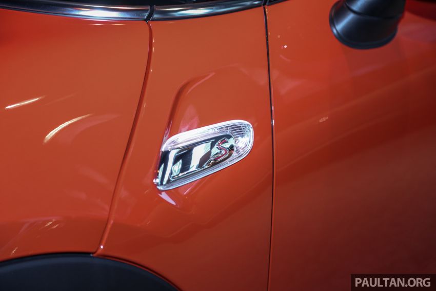 MINI Hatch <em>facelift</em> dilancarkan di Malaysia – Cooper S tiga/lima-pintu, JCW tiga-pintu, harga RM227k-283k Image #838594