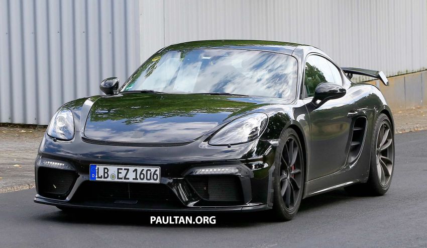 SPIED: Porsche Cayman GT4 facelift spotted testing 843927
