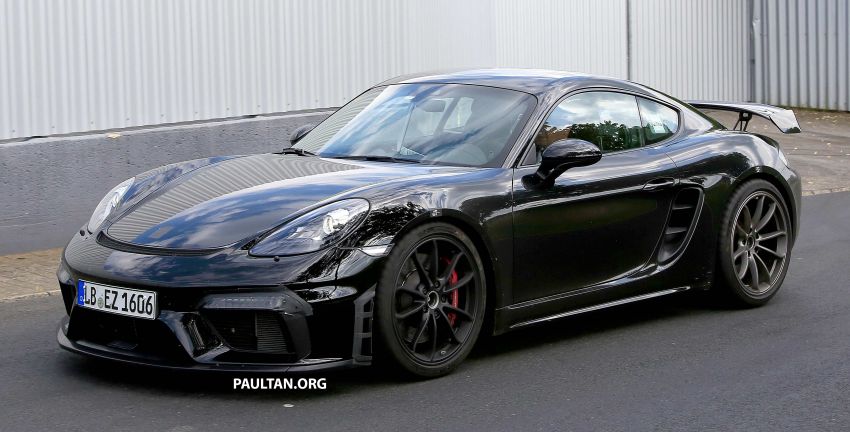 SPIED: Porsche Cayman GT4 facelift spotted testing 843930