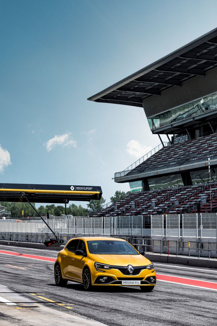Renault Megane RS Trophy revealed – 300 PS, 420 Nm 841225