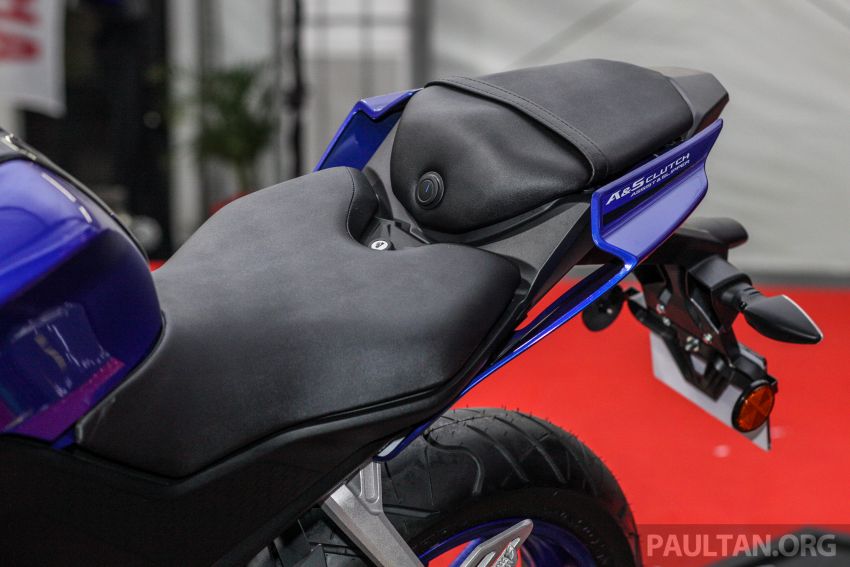 Yamaha YZF-R15 dilancarkan di Malaysia – RM11,988 844393