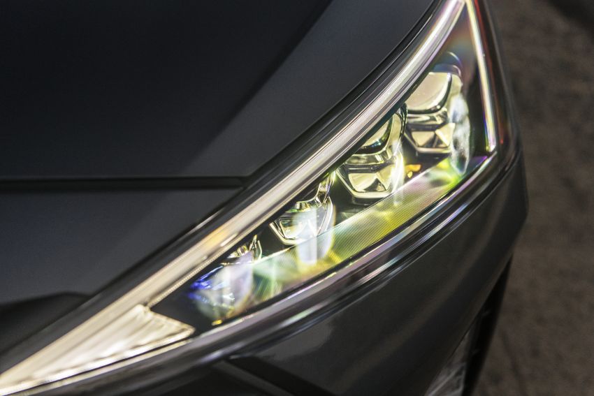 Hyundai Elantra facelift 2019 – gaya, kelengkapan baru 853526