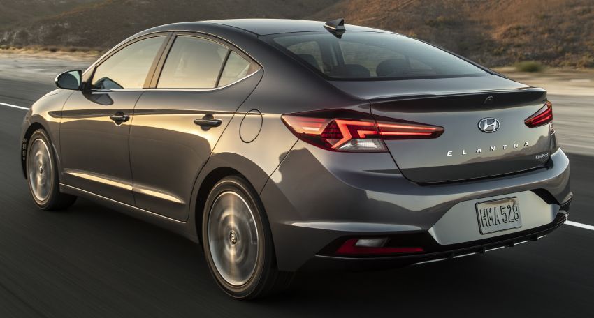 Hyundai Elantra facelift 2019 – gaya, kelengkapan baru 853534