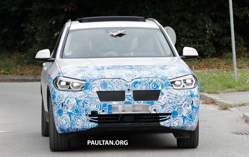 SPYSHOTS: BMW iX3 spotted road-testing again 856640