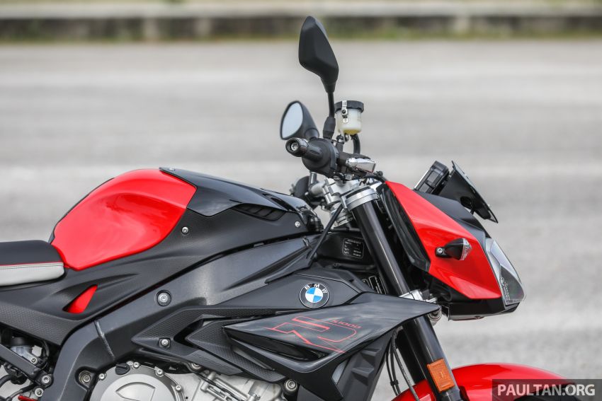 REVIEW: BMW S1000RR vs S1000R vs S1000XR – which four-cylinder Motorrad is the one for you? 846332