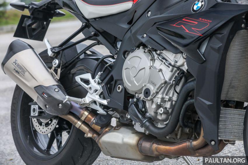 REVIEW: BMW S1000RR vs S1000R vs S1000XR – which four-cylinder Motorrad is the one for you? 846351