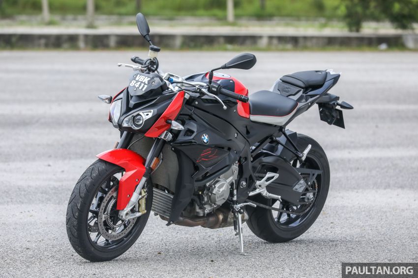 REVIEW: BMW S1000RR vs S1000R vs S1000XR – which four-cylinder Motorrad is the one for you? 846317