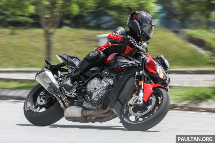 REVIEW: BMW S1000RR vs S1000R vs S1000XR – which four-cylinder Motorrad is the one for you? 846416