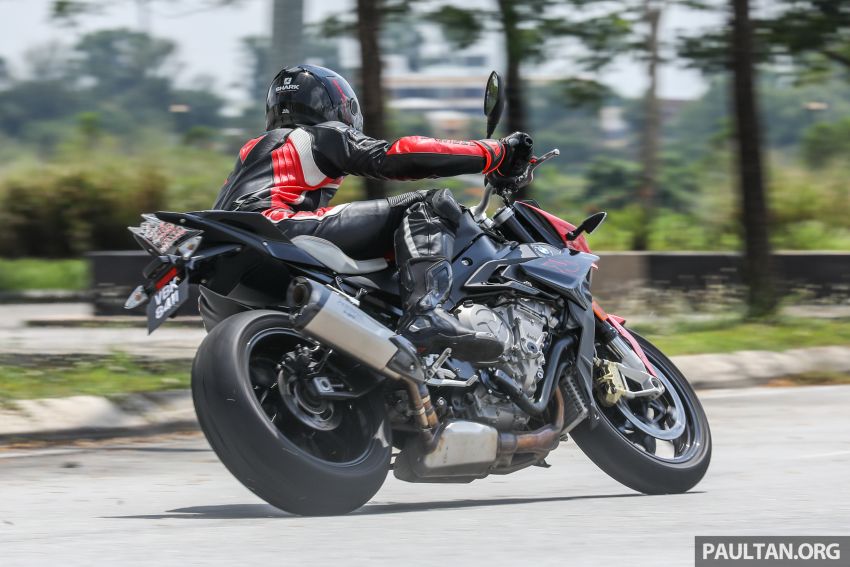 REVIEW: BMW S1000RR vs S1000R vs S1000XR – which four-cylinder Motorrad is the one for you? 846418