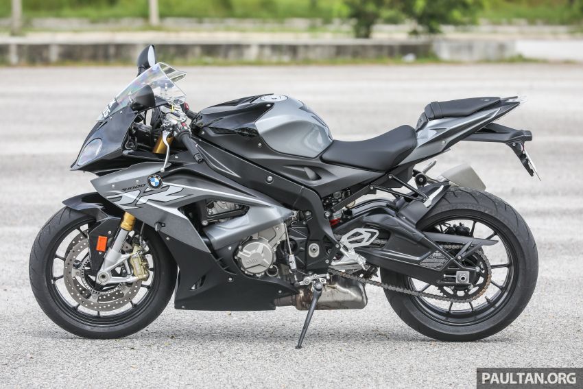 REVIEW: BMW S1000RR vs S1000R vs S1000XR – which four-cylinder Motorrad is the one for you? 846257