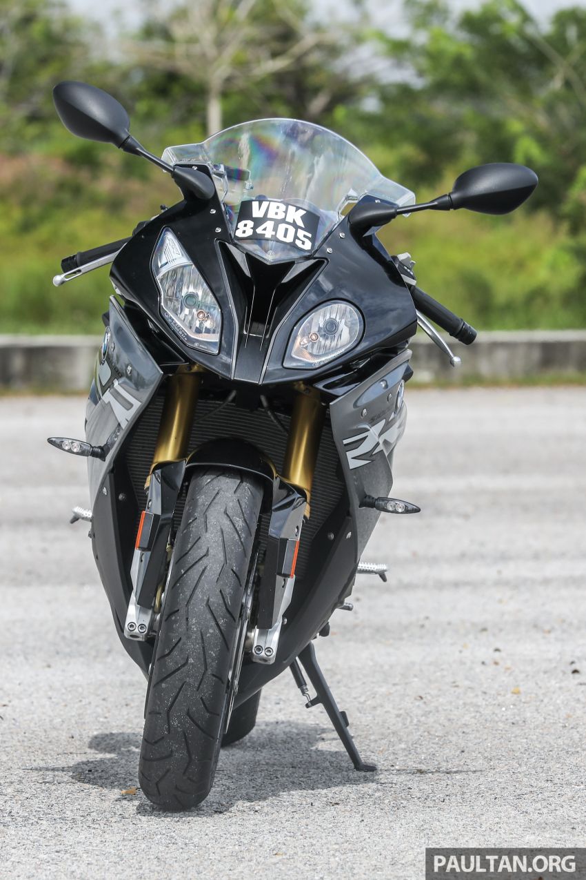 REVIEW: BMW S1000RR vs S1000R vs S1000XR – which four-cylinder Motorrad is the one for you? 846260