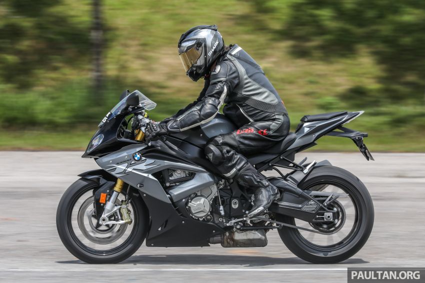REVIEW: BMW S1000RR vs S1000R vs S1000XR – which four-cylinder Motorrad is the one for you? 846310