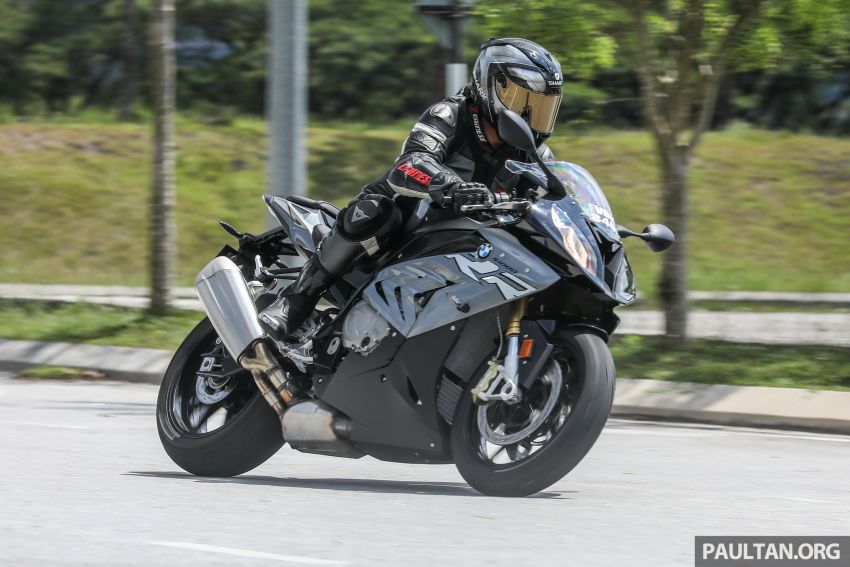 REVIEW: BMW S1000RR vs S1000R vs S1000XR – which four-cylinder Motorrad is the one for you? 846311