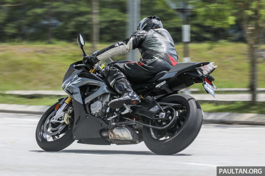 REVIEW: BMW S1000RR vs S1000R vs S1000XR – which four-cylinder Motorrad is the one for you? 846314