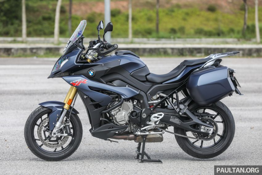 REVIEW: BMW S1000RR vs S1000R vs S1000XR – which four-cylinder Motorrad is the one for you? 846443