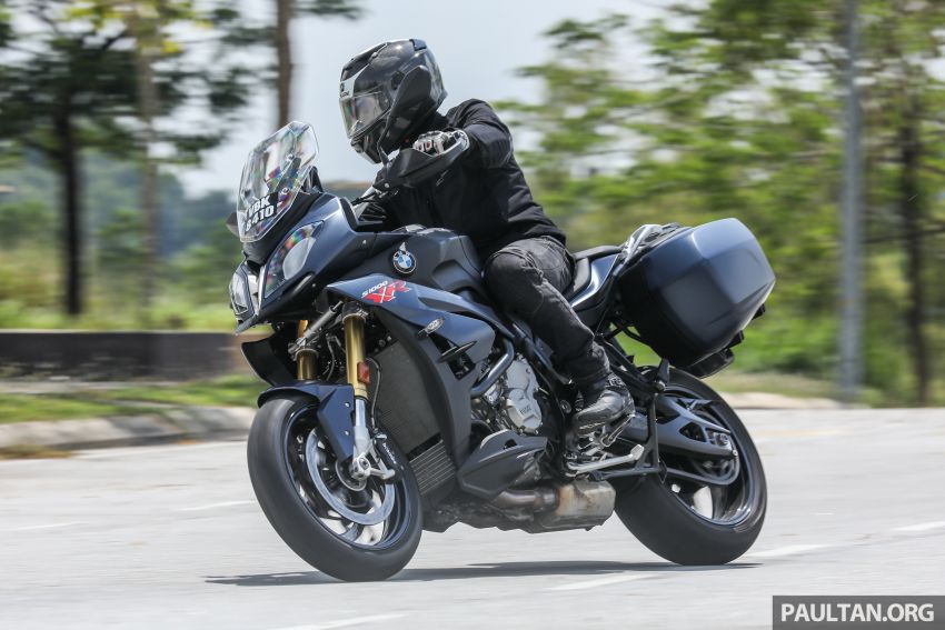 REVIEW: BMW S1000RR vs S1000R vs S1000XR – which four-cylinder Motorrad is the one for you? 846511