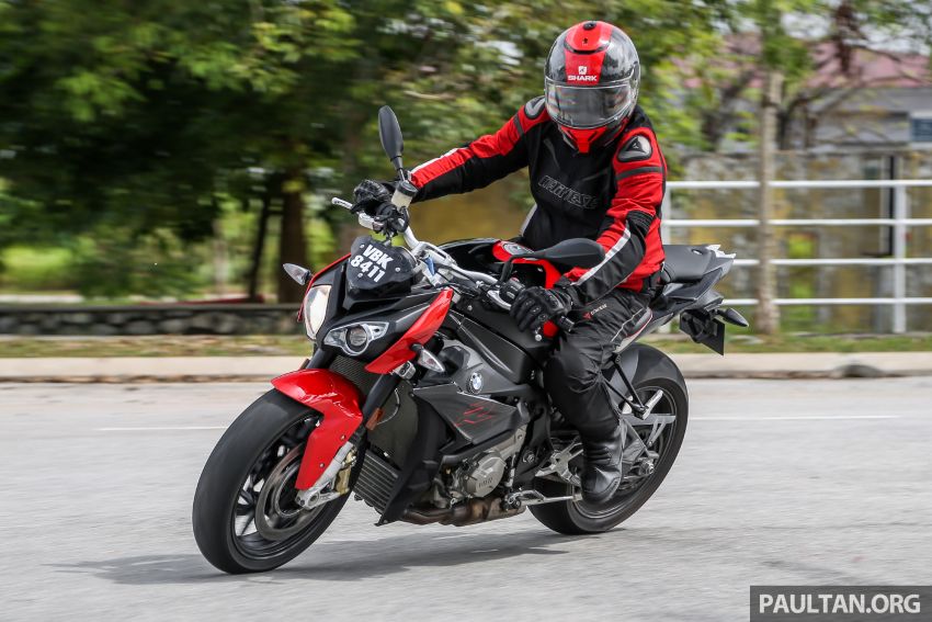 REVIEW: BMW S1000RR vs S1000R vs S1000XR – which four-cylinder Motorrad is the one for you? 846420