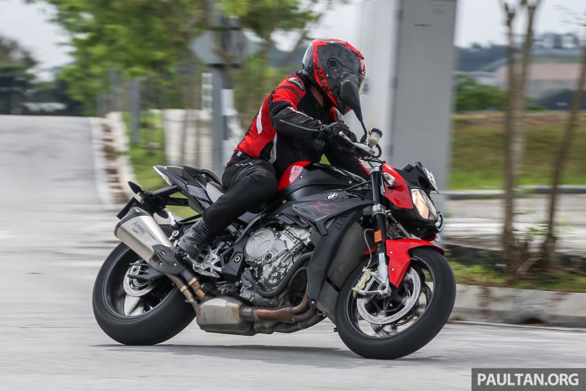 REVIEW: BMW S1000RR vs S1000R vs S1000XR – which four-cylinder Motorrad is the one for you? 846429