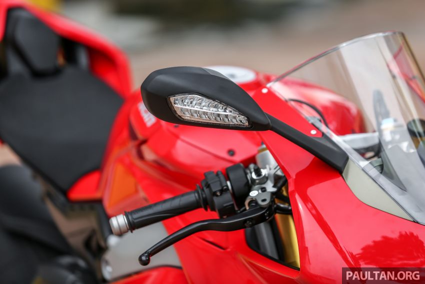 FIRST RIDE: 2018 Ducati Panigale V4 S – welcome to the new world, but is four pots better than two? 851521